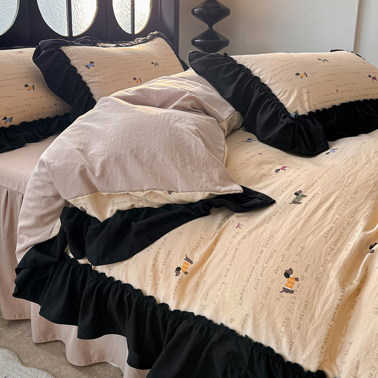 91家纺网 家纺一手货源 找家纺 富米莱（原臻工厂） 2026新款法式赫本风大花边A类古法仿棉云感纱床盖床裙四件套 狗狗家族