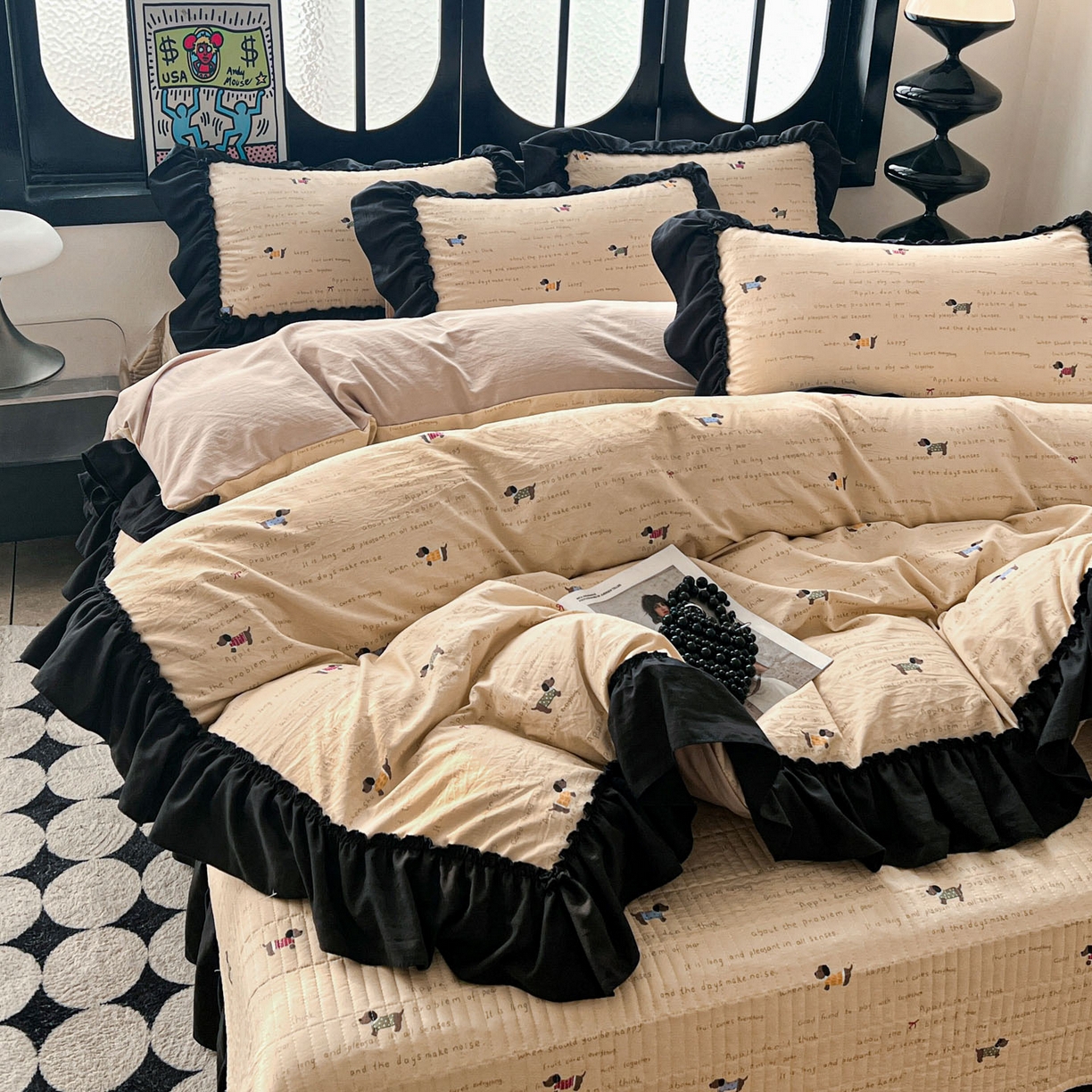 91家纺网 家纺一手货源 找家纺 富米莱（原臻工厂） 2026新款法式赫本风大花边A类古法仿棉云感纱床盖床裙四件套 狗狗家族