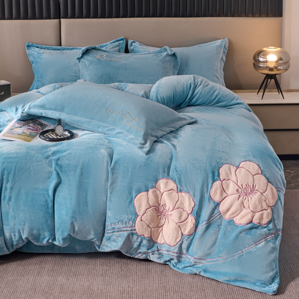 91家纺网 家纺一手货源 找家纺 （总）卡诗兰 2026新款保暖牛奶绒四件套-花影