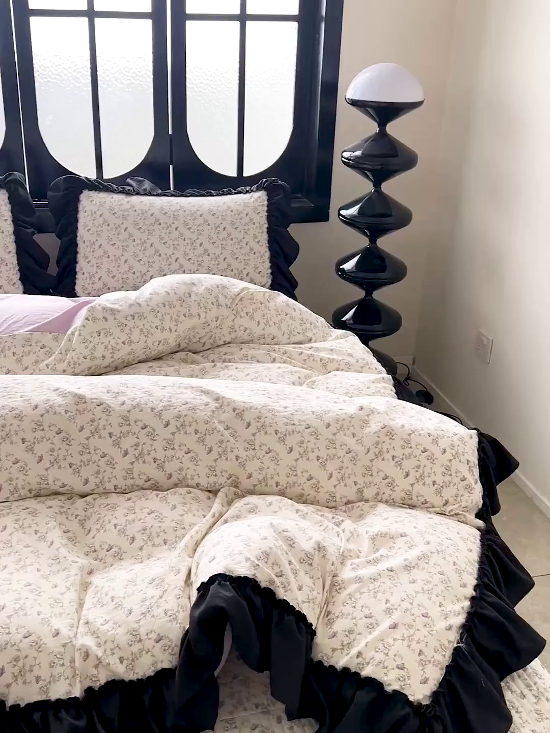 91家纺网 家纺一手货源 找家纺 富米莱（原臻工厂） 2026新款法式赫本风大花边A类古法仿棉云感纱床盖床裙四件套 花间谣