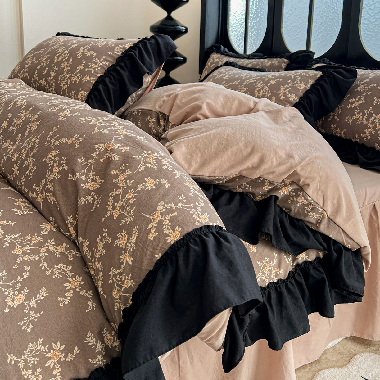 91家纺网 家纺一手货源 找家纺 富米莱（原臻工厂） 2026新款法式赫本风大花边A类古法仿棉云感纱床盖床裙四件套 花影浅吟