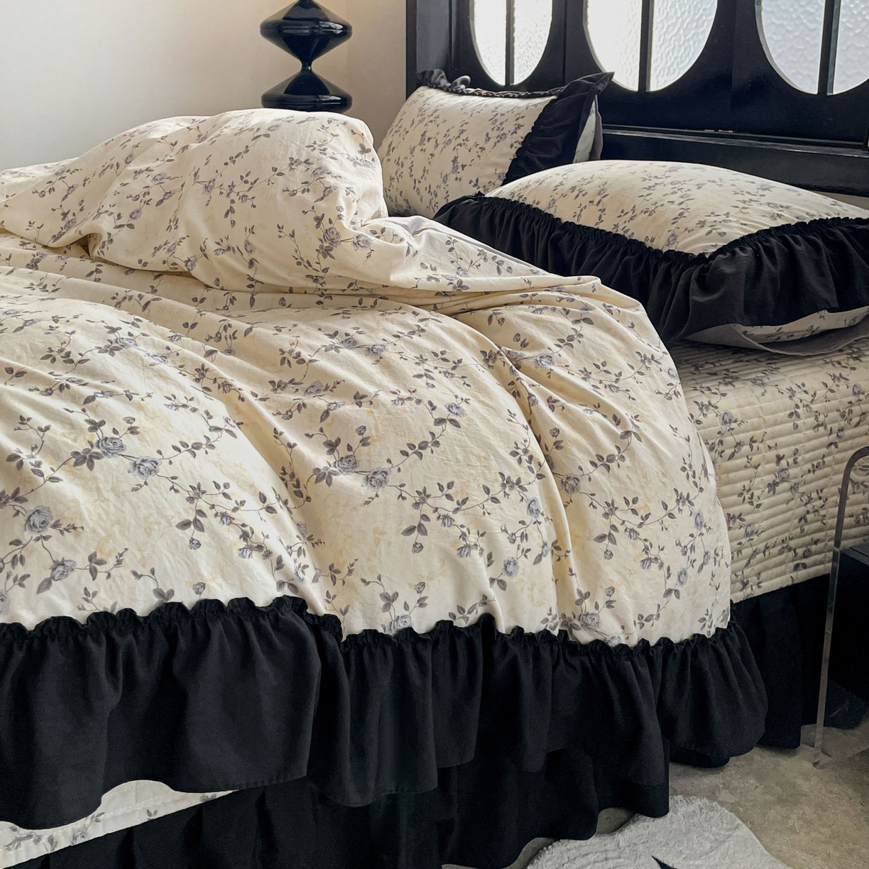 91家纺网 家纺一手货源 找家纺 富米莱（原臻工厂） 2026新款法式赫本风大花边A类古法仿棉云感纱床盖床裙四件套 槿上花开