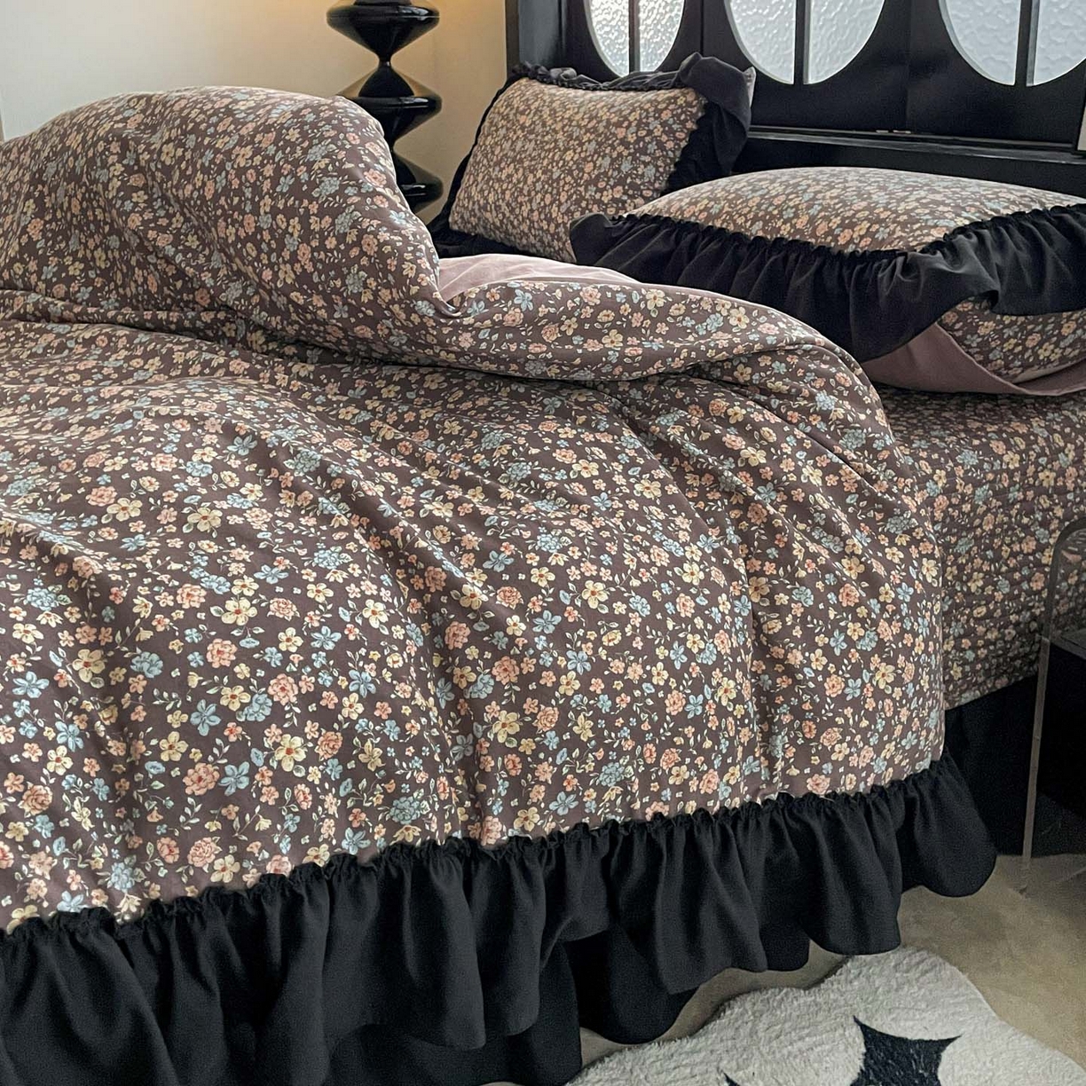 91家纺网 家纺一手货源 找家纺 富米莱（原臻工厂） 2026新款法式赫本风大花边A类古法仿棉云感纱床盖床裙四件套 漫野