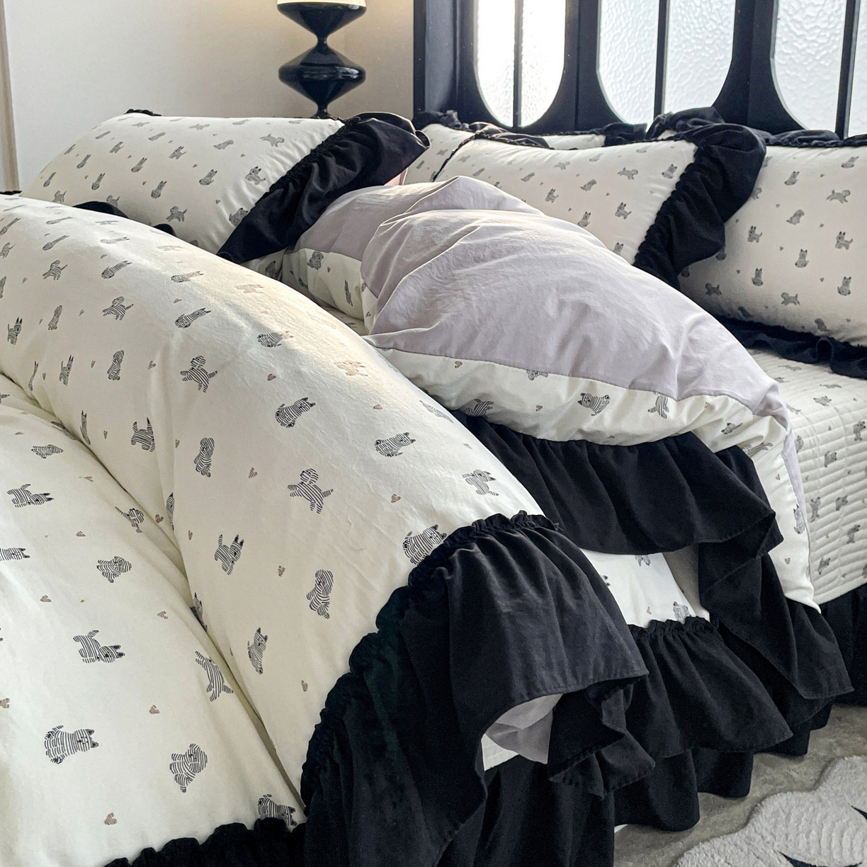 91家纺网 家纺一手货源 找家纺 富米莱（原臻工厂） 2026新款法式赫本风大花边A类古法仿棉云感纱床盖床裙四件套 恰恰狗