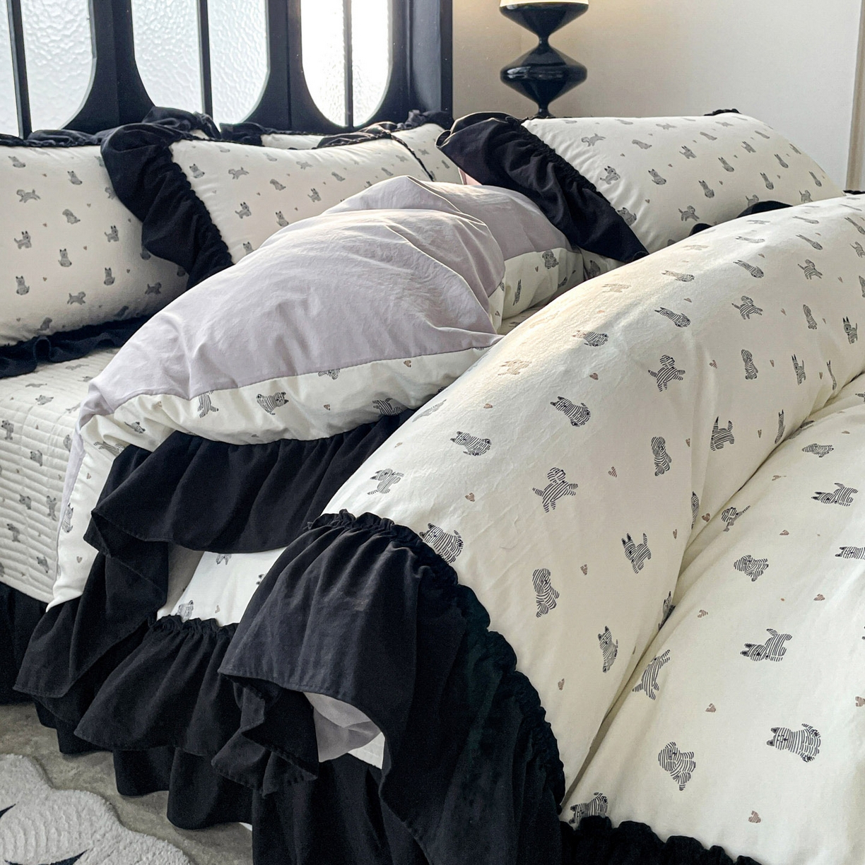 91家纺网 家纺一手货源 找家纺 富米莱（原臻工厂） 2026新款法式赫本风大花边A类古法仿棉云感纱床盖床裙四件套 恰恰狗