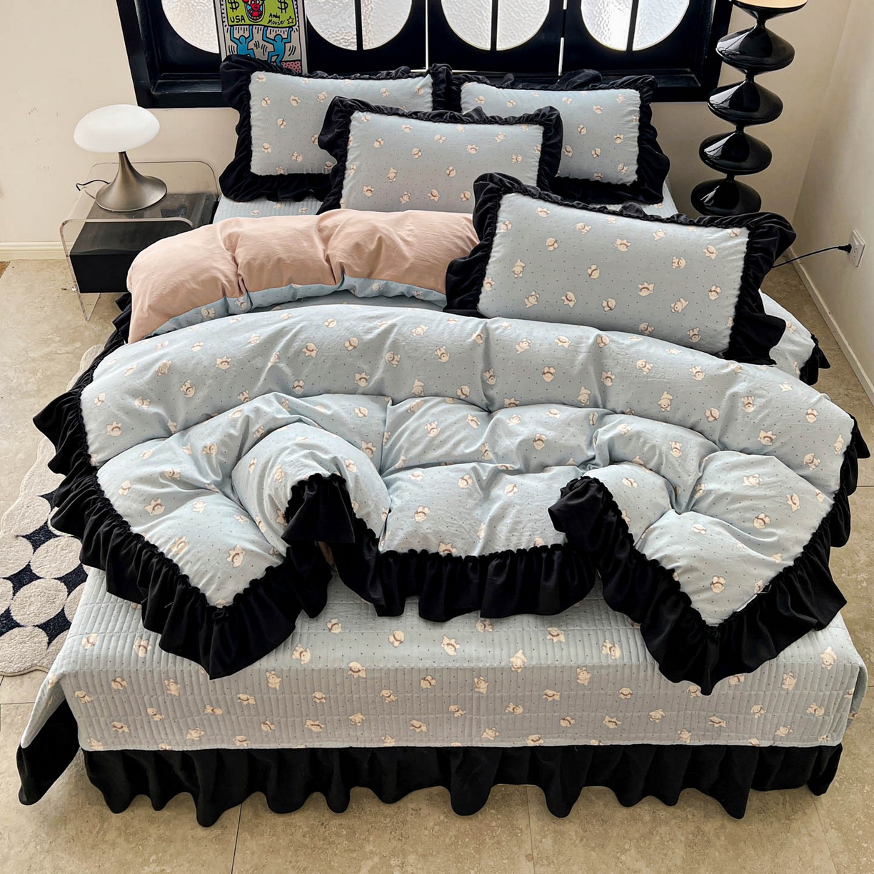 91家纺网 家纺一手货源 找家纺 富米莱（原臻工厂） 2026新款法式赫本风大花边A类古法仿棉云感纱床盖床裙四件套 雾蓝小熊