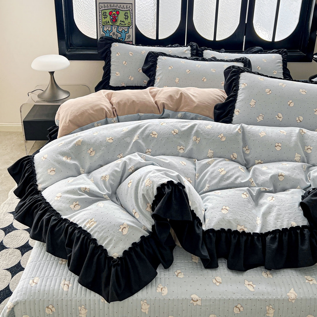 91家纺网 家纺一手货源 找家纺 富米莱（原臻工厂） 2026新款法式赫本风大花边A类古法仿棉云感纱床盖床裙四件套 雾蓝小熊