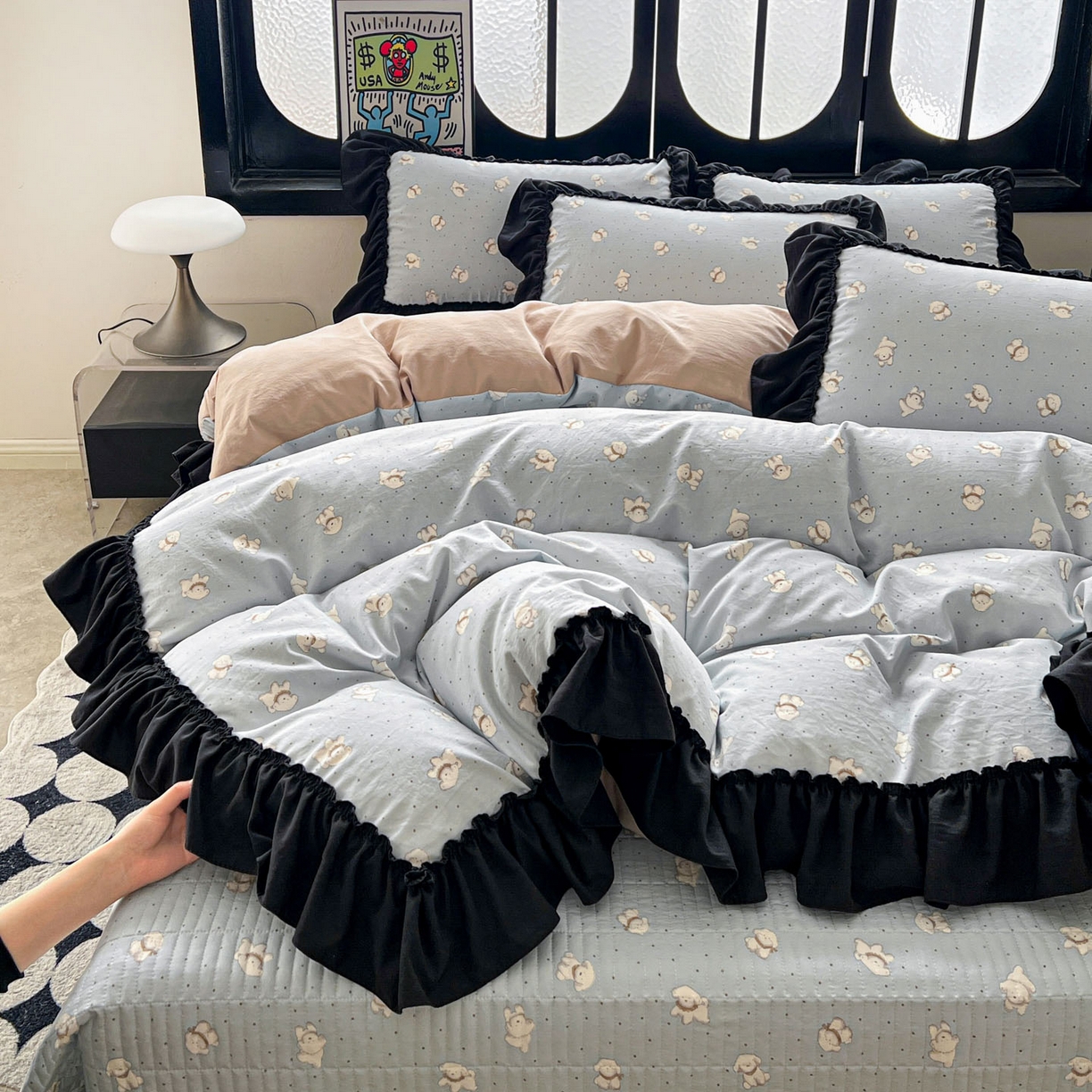 91家纺网 家纺一手货源 找家纺 富米莱（原臻工厂） 2026新款法式赫本风大花边A类古法仿棉云感纱床盖床裙四件套 雾蓝小熊