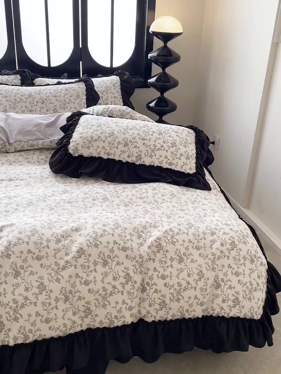 91家纺网 家纺一手货源 找家纺 富米莱（原臻工厂） 2026新款法式赫本风大花边A类古法仿棉云感纱床盖床裙四件套 星河入梦