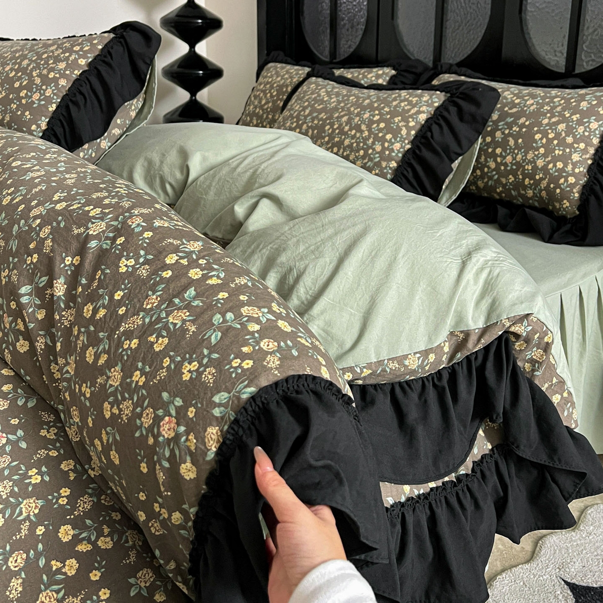 富米莱（原臻工厂） 2026新款法式赫本风大花边A类古法仿棉云感纱床盖床裙四件套 知否