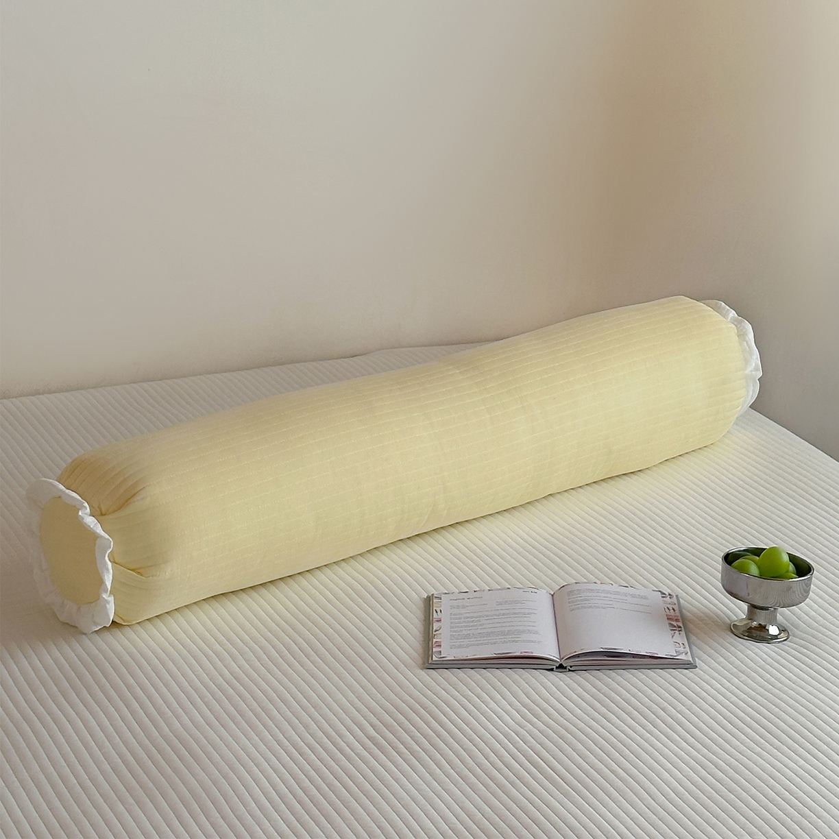 蔻眠 全棉夹棉绗缝长抱枕夹腿抱枕长枕芯 糖果-米黄