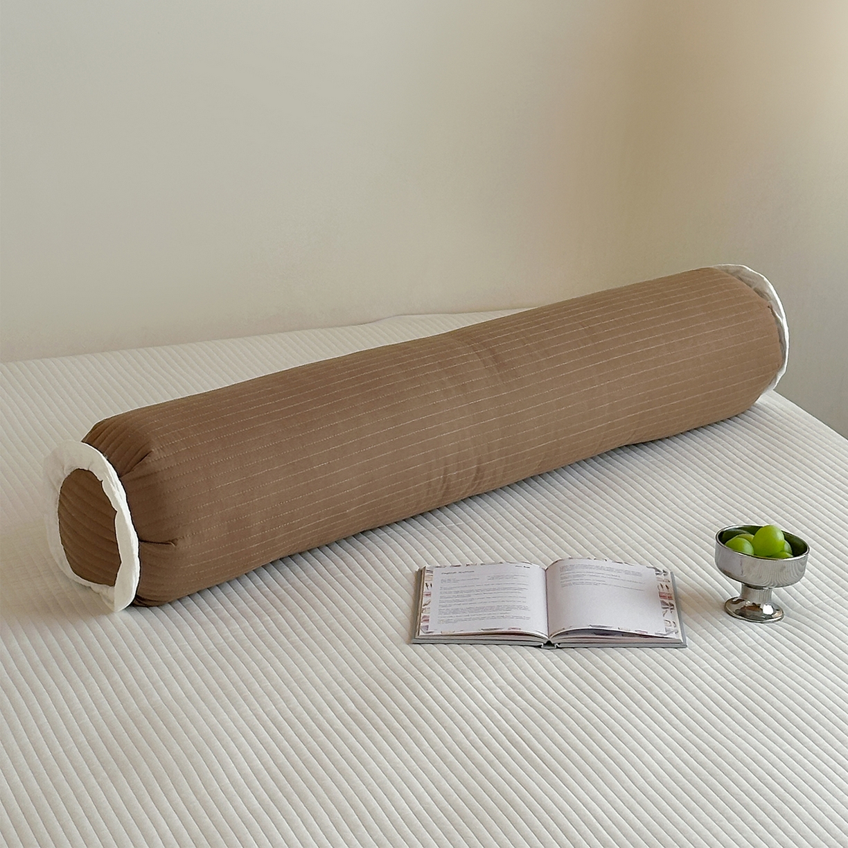 蔻眠 全棉夹棉绗缝长抱枕夹腿抱枕长枕芯 糖果-咖色