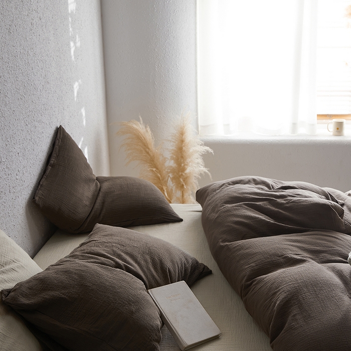 91家纺网 家纺一手货源 找家纺 山舍家居 2023新款美拉德色系双层纱四件套 沙茶栗