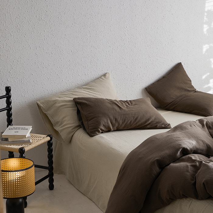 91家纺网 家纺一手货源 找家纺 山舍家居 2023新款美拉德色系双层纱四件套 沙茶栗