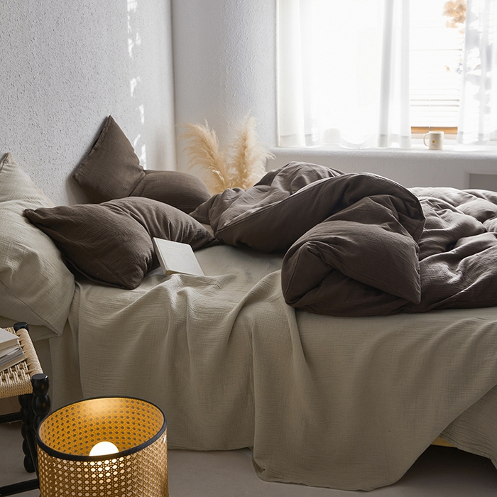 91家纺网 家纺一手货源 找家纺 山舍家居 2023新款美拉德色系双层纱四件套 沙茶栗