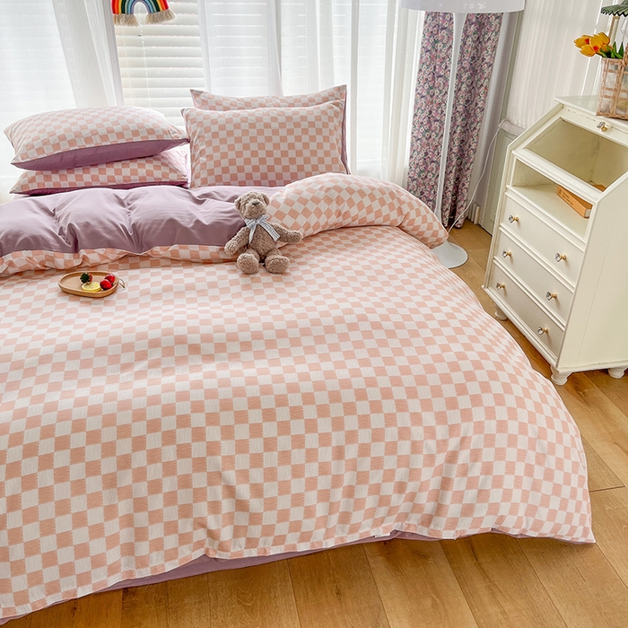 91家纺网 家纺一手货源 找家纺 赫然家纺 新款舒适柔软亲肤爆款芦荟棉四件套货源充足 棋盘格-粉