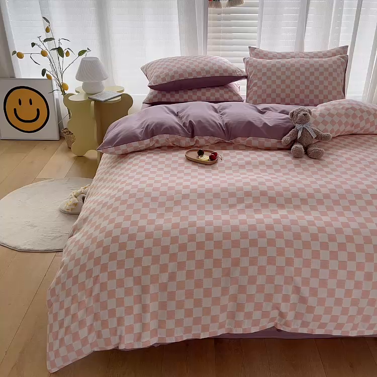 91家纺网 家纺一手货源 找家纺 赫然家纺 新款舒适柔软亲肤爆款芦荟棉四件套货源充足 棋盘格-粉