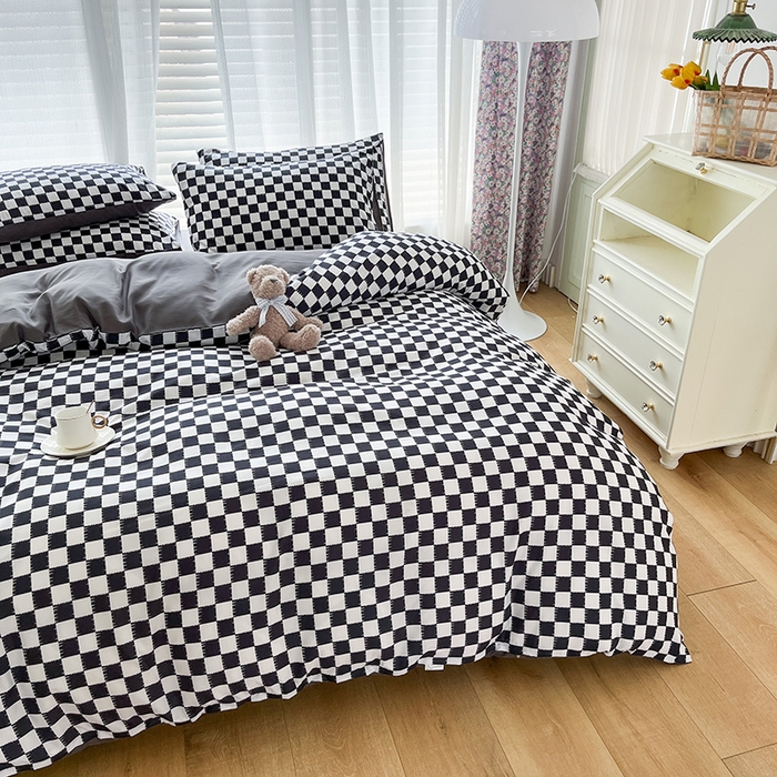 91家纺网 家纺一手货源 找家纺 赫然家纺 新款舒适柔软亲肤爆款芦荟棉四件套货源充足 棋盘格-黑