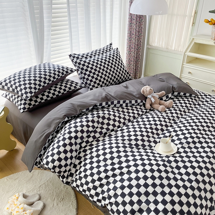 91家纺网 家纺一手货源 找家纺 赫然家纺 新款舒适柔软亲肤爆款芦荟棉四件套货源充足 棋盘格-黑