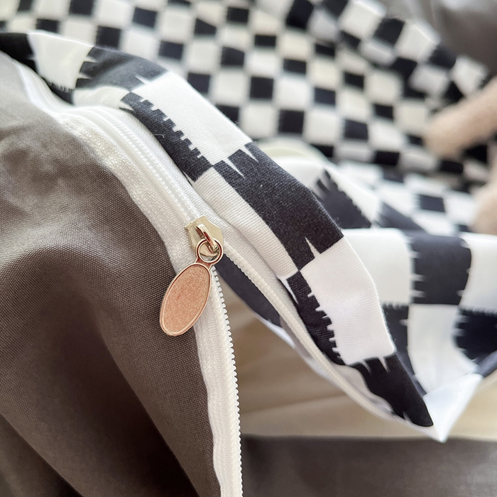 91家纺网 家纺一手货源 找家纺 赫然家纺 新款舒适柔软亲肤爆款芦荟棉四件套货源充足 棋盘格-黑