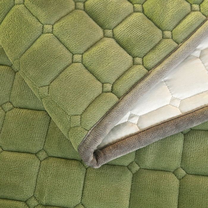 91家纺网 家纺一手货源 找家纺 金禾家纺 2025新款米奇熊牛奶绒床垫床褥子床护垫 米奇熊-绿