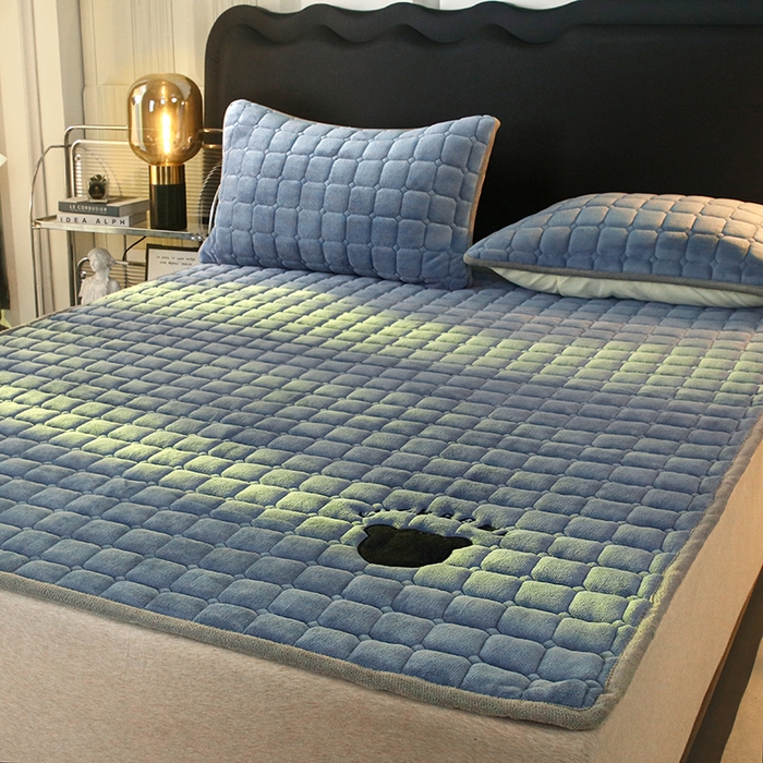 91家纺网 家纺一手货源 找家纺 金禾家纺 2025新款米奇熊牛奶绒床垫床褥子床护垫 米奇熊-蓝