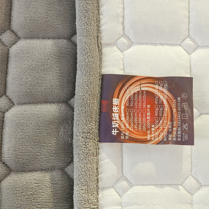 91家纺网 家纺一手货源 找家纺 金禾家纺 2025新款米奇熊牛奶绒床垫床褥子床护垫 米奇熊-灰