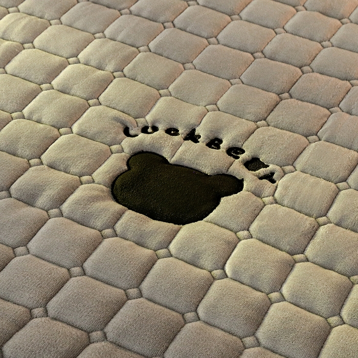 91家纺网 家纺一手货源 找家纺 金禾家纺 2025新款米奇熊牛奶绒床垫床褥子床护垫 米奇熊-灰