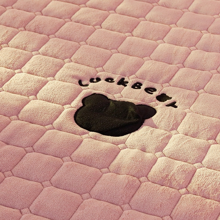 91家纺网 家纺一手货源 找家纺 金禾家纺 2025新款米奇熊牛奶绒床垫床褥子床护垫 米奇熊-粉