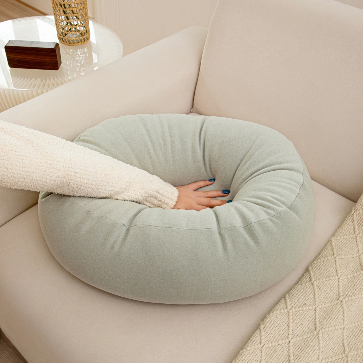 91家纺网 家纺一手货源 找家纺 沐沐家纺 2026新款麂皮绒抱抱枕不可拆洗 淡绿色