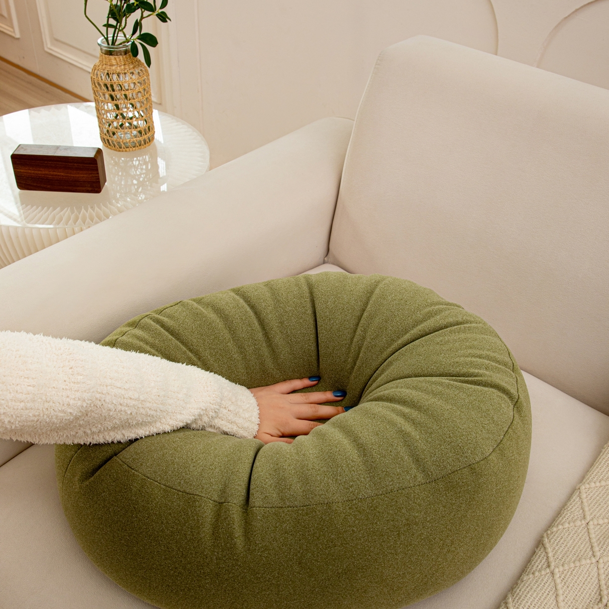 91家纺网 家纺一手货源 找家纺 沐沐家纺 2026新款麂皮绒抱抱枕不可拆洗 橄榄绿