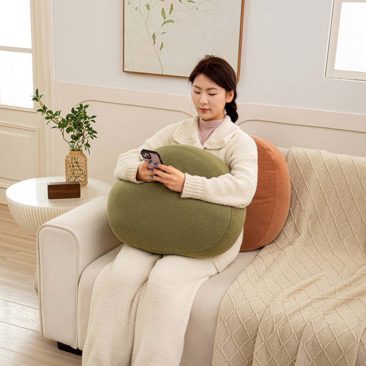 91家纺网 家纺一手货源 找家纺 沐沐家纺 2026新款麂皮绒抱抱枕不可拆洗 橄榄绿