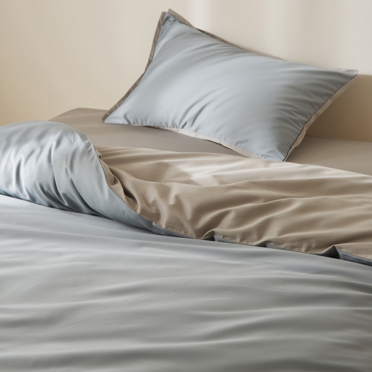 91家纺网 家纺一手货源 找家纺 EH家居 2026新款长绒棉窄边四件套 静谧蓝