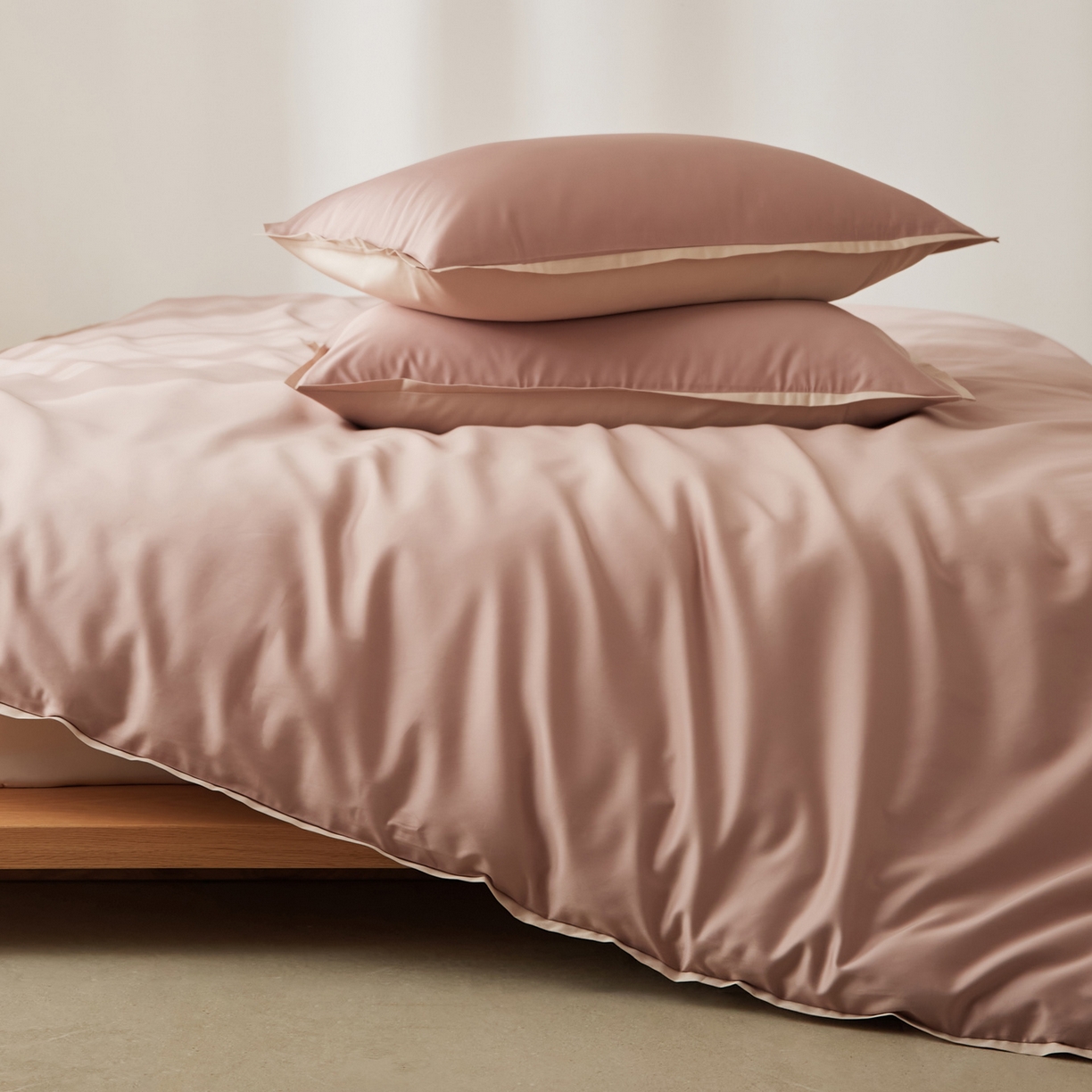 91家纺网 家纺一手货源 找家纺 EH家居 2026新款长绒棉窄边四件套 泡沫粉