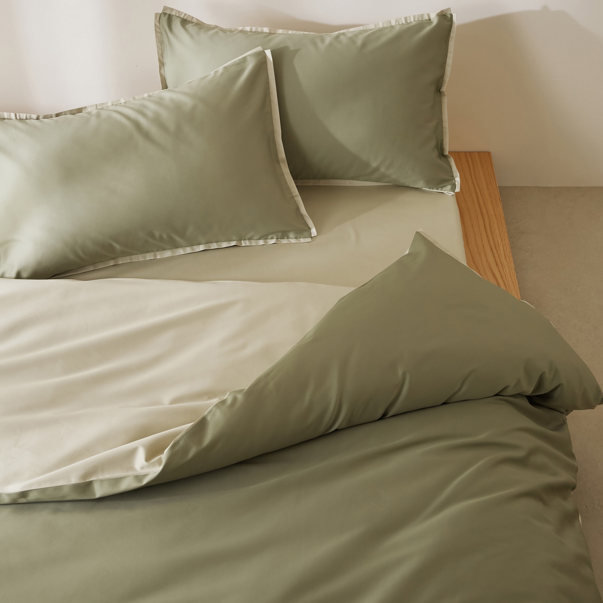 91家纺网 家纺一手货源 找家纺 EH家居 2026新款长绒棉窄边四件套 青葱色