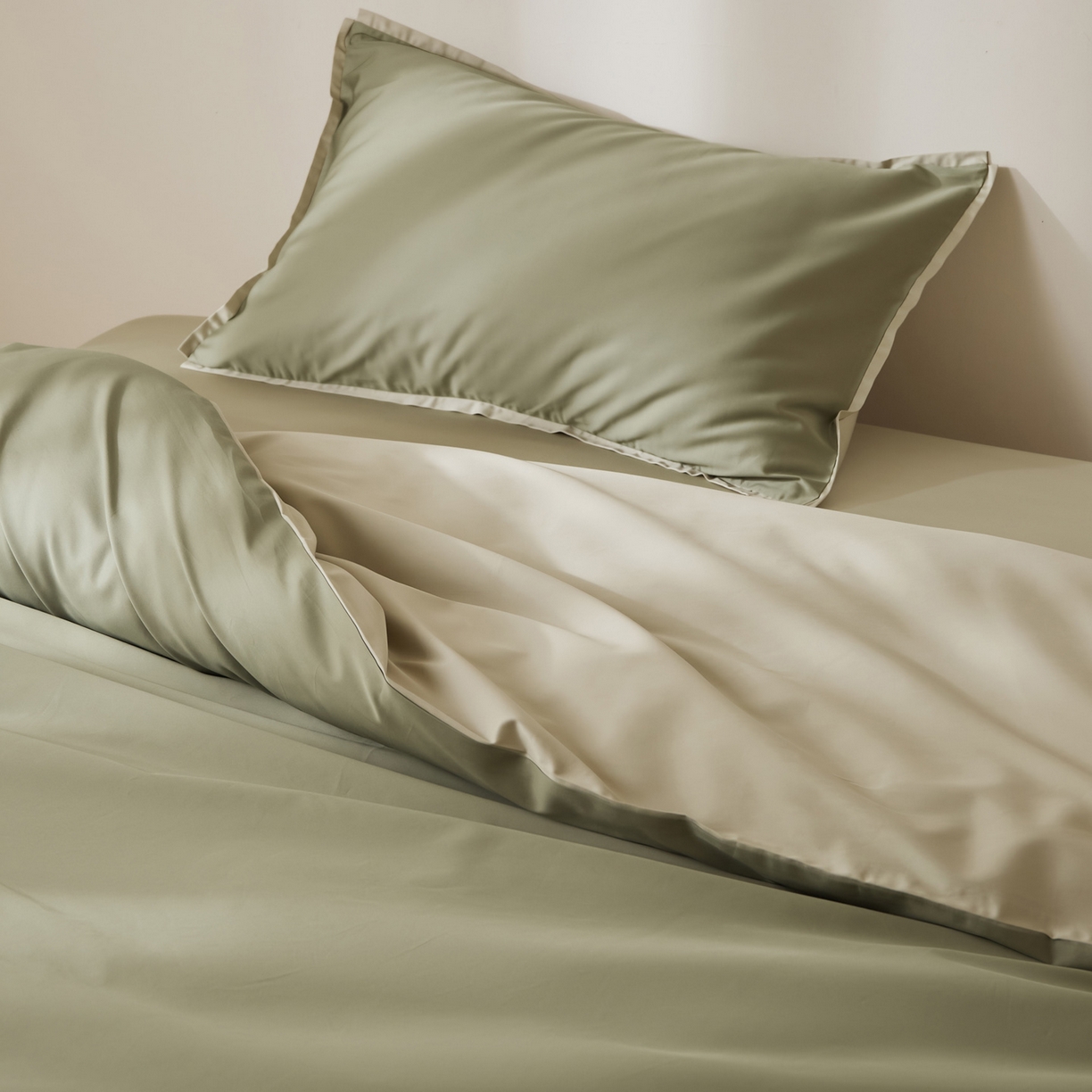 91家纺网 家纺一手货源 找家纺 EH家居 2026新款长绒棉窄边四件套 青葱色