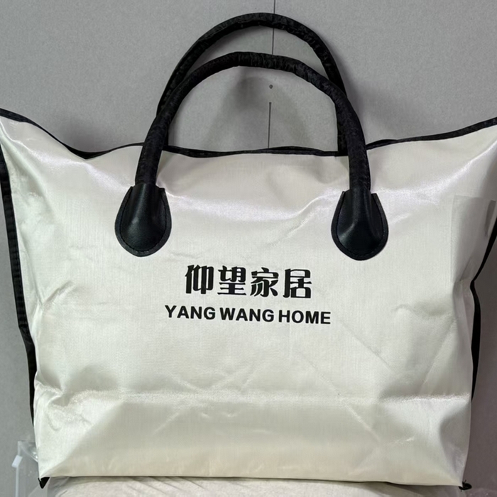 91家纺网 家纺一手货源 找家纺 （总）仰望棉麻双层纱供应链 2026新款皮革亮银包边手提羊角包装袋