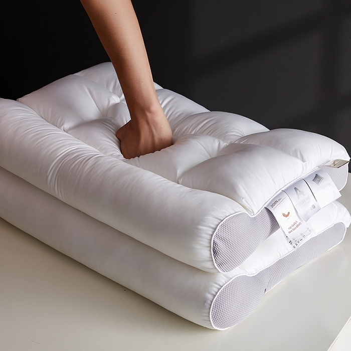 91家纺网 家纺一手货源 找家纺 （总）乐可 2025新款A类全棉方格分区牵引枕枕头枕芯-风格二