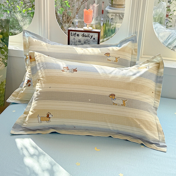 91家纺网 家纺一手货源 找家纺 卡普家居 2025新款全棉13070单品被套 奔跑小狗