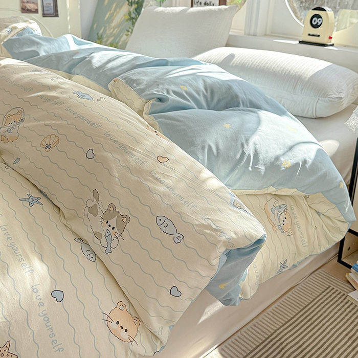 91家纺网 家纺一手货源 找家纺 卡普家居 2025新款全棉13070单品被套 猫咪宝贝