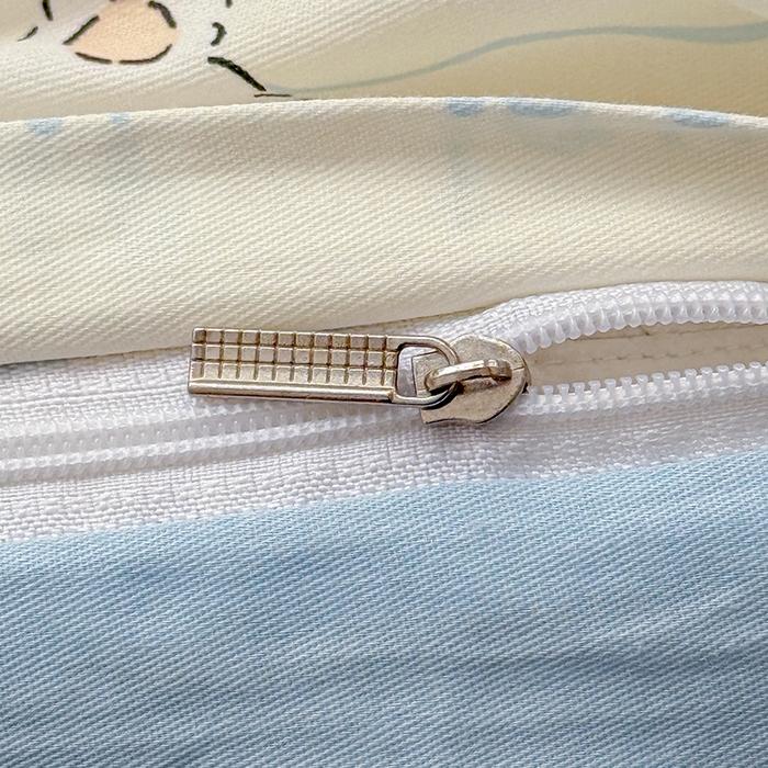 91家纺网 家纺一手货源 找家纺 卡普家居 2025新款全棉13070单品被套 猫咪宝贝