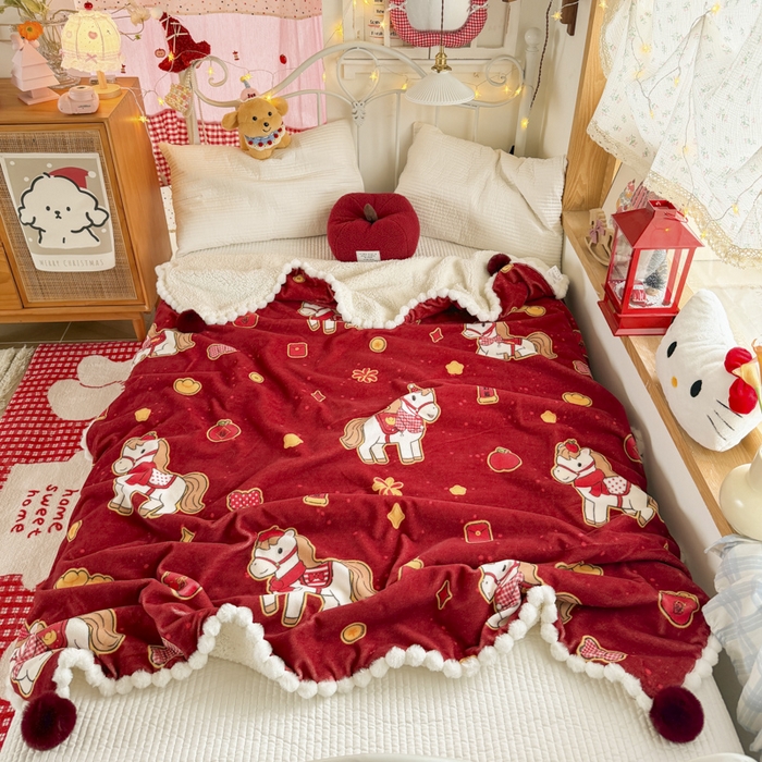 91家纺网 家纺一手货源 找家纺 （总）潮邦创意家居 2026马年新年款数码高克重牛奶绒工艺球毯-萌马乐年系列,福马添喜,萌熊贺马,甜心木马,熊伴萌驹