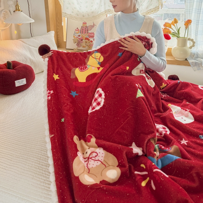 91家纺网 家纺一手货源 找家纺 潮邦创意家居 2026马年新年款数码高克重牛奶绒工艺球毯-萌马乐年系列 甜心木马