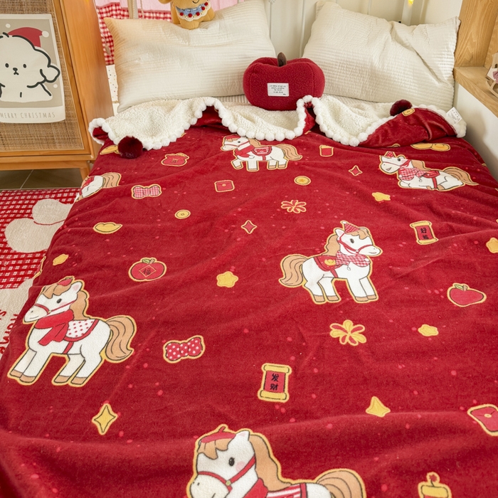 91家纺网 家纺一手货源 找家纺 （总）潮邦创意家居 2026马年新年款数码高克重牛奶绒工艺球毯-萌马乐年系列