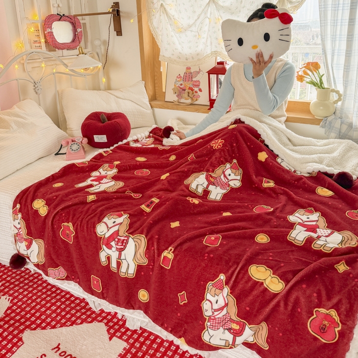 91家纺网 家纺一手货源 找家纺 （总）潮邦创意家居 2026马年新年款数码高克重牛奶绒工艺球毯-萌马乐年系列