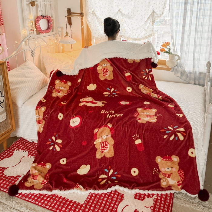 91家纺网 家纺一手货源 找家纺 潮邦创意家居 2026马年新年款数码高克重牛奶绒工艺球毯-萌马乐年系列 萌熊贺马