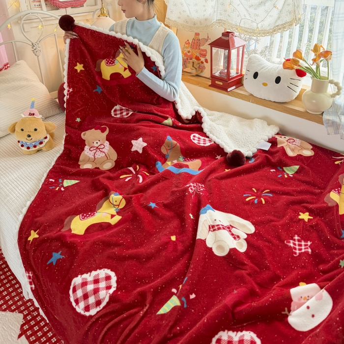 91家纺网 家纺一手货源 找家纺 潮邦创意家居 2026马年新年款数码高克重牛奶绒工艺球毯-萌马乐年系列 甜心木马