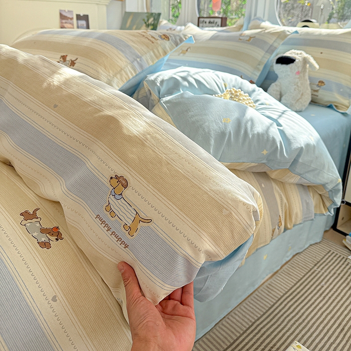 91家纺网 家纺一手货源 找家纺 卡普纯棉全棉四件套13070喷气床单款床笠款三件套 奔跑小狗