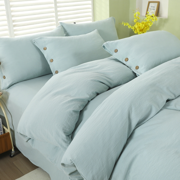 91家纺网 家纺一手货源 找家纺 博婷 2026新款水洗棉麻皱皱纱纽扣工艺款四件套 湖蓝