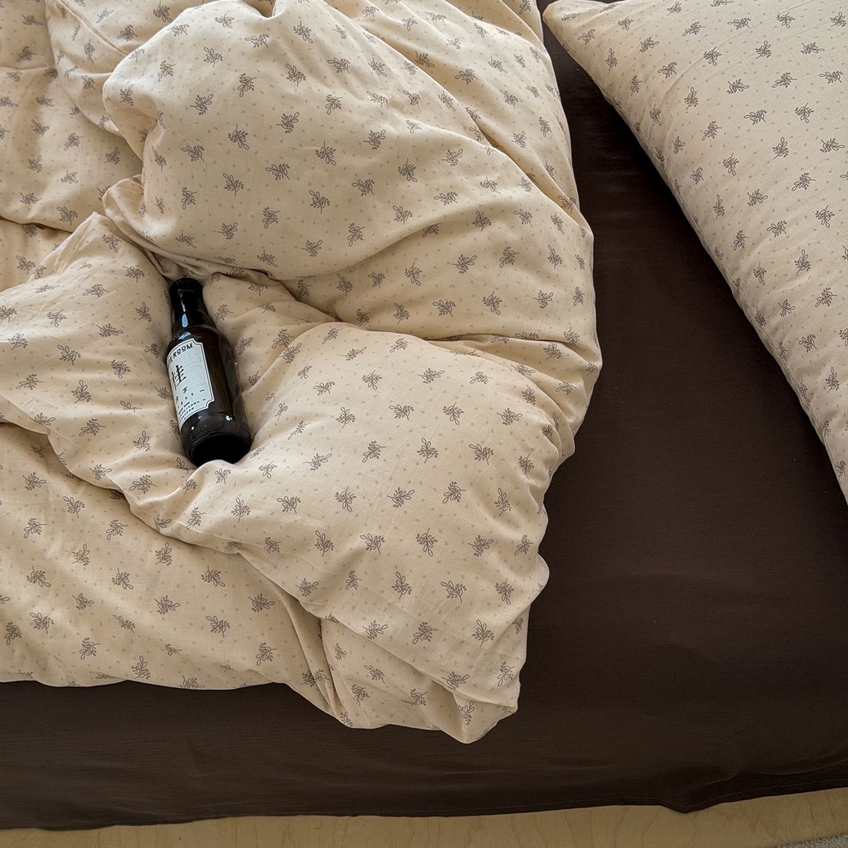 91家纺网 家纺一手货源 找家纺 蜜宿 2026新款全棉双层纱四件套（碎花款） 山野来信